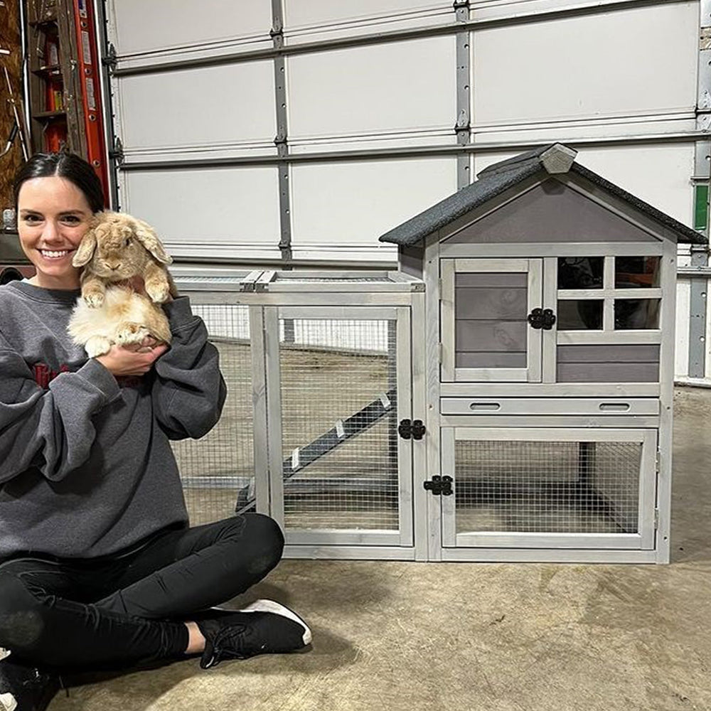 MEDEHOO Wood Rabbit Hutch Outdoor Chicken Coop Hen House with No Leak Tray